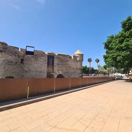 Apto Moderno Y Acogedor Con Terraza Y Vistas